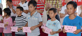 给孩子一些爱，德伦口腔奖学金勉励山区学子
